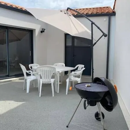 Maison A La Chaume Proche Sauvage 3chambres بيت للعطل لي سابلِ دولونْ